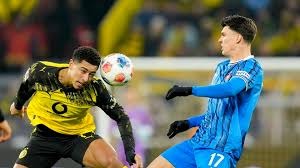 洛杉矶道奇队在 1963 年横扫洋基夺冠，库法克斯与德莱斯戴尔的组合无坚不摧